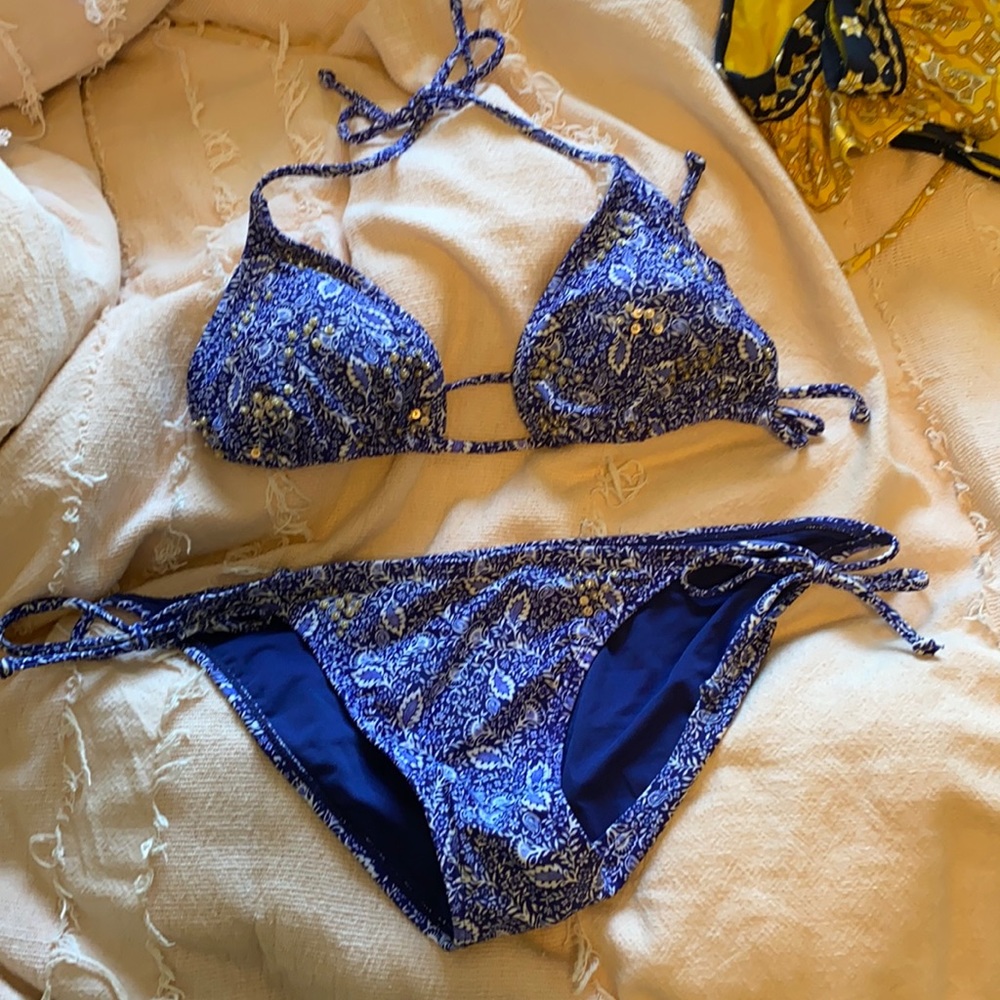 Bikini